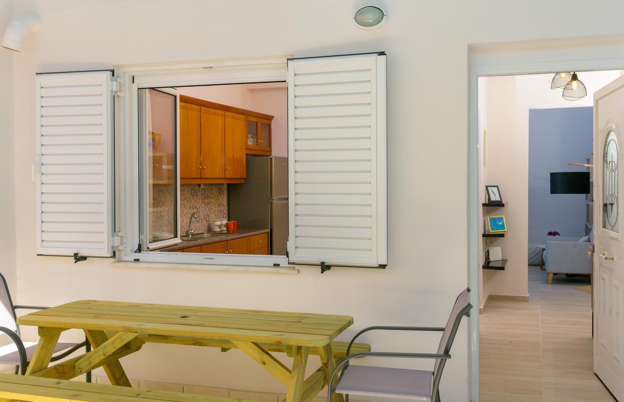 Margarita'S Seafront Luxury Apartment Elounda  Exterior photo